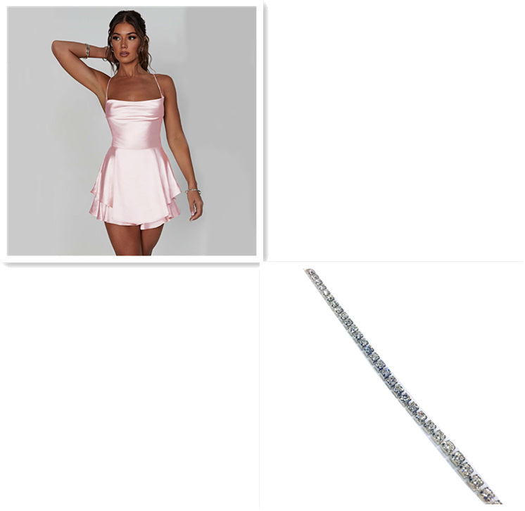 Robe courte en satin dos nu – Chic et moderne