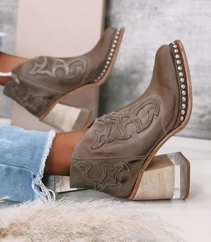 Bottes tendance femme – collection automne/hiver